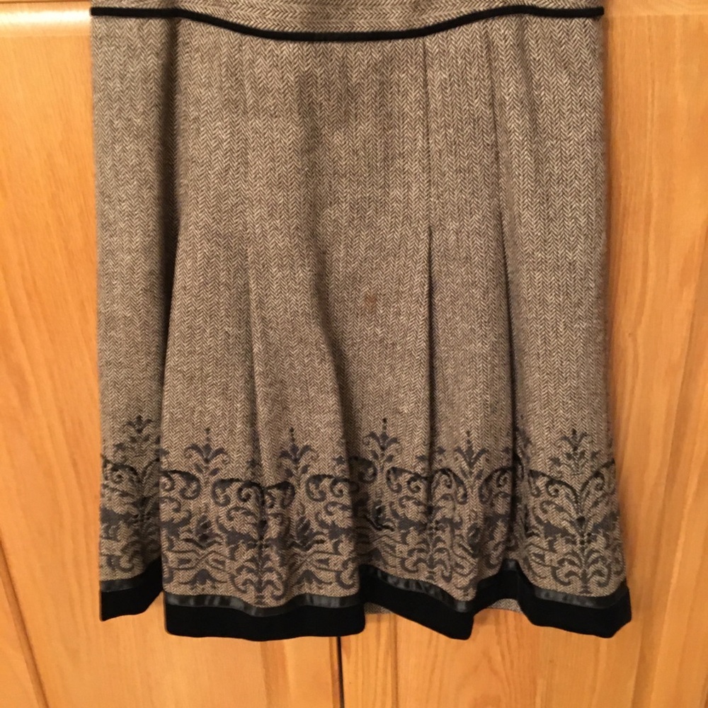 Size 6 Loft Skirt
